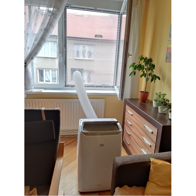 Izolace do okna pro mobilní klimatizace na míru