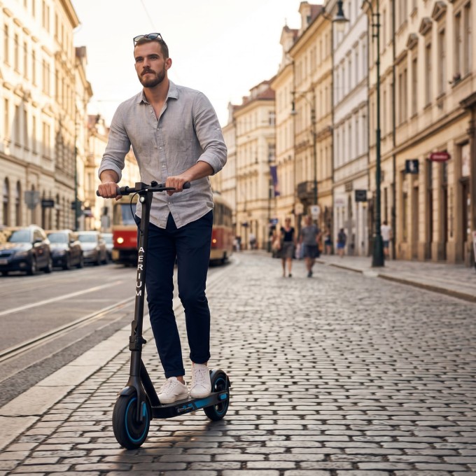 Elektrokoloběžka AERIUM MaxRide T500 modrá Elektrokoloběžka AERIUM MaxRide T500 modrá